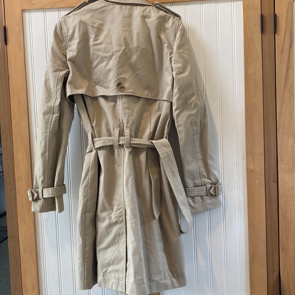 GAP trench coat. - Picture 4 of 4